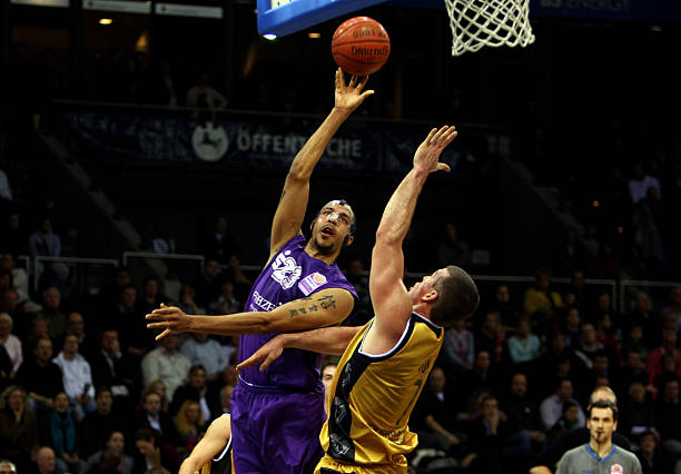 从场下的加 从场下的加