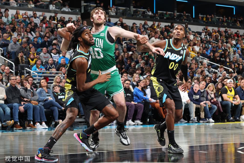 周琦略显迟 周琦略显迟